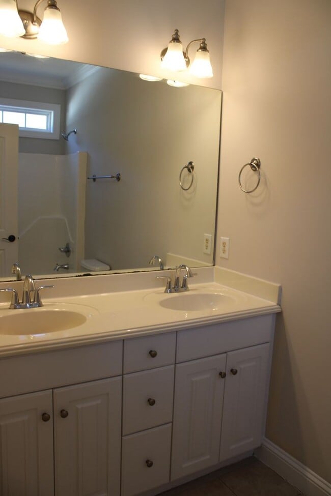 Building Photo - 3001 Canal Dr NW