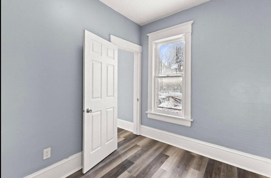 Building Photo - 2912 Wright Ave