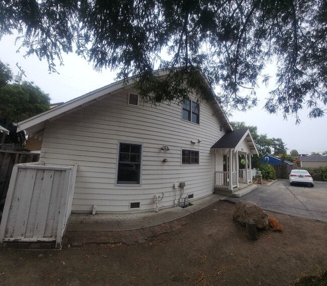 Building Photo - 3 Homes on 1 Lot! 7 Bedroom 4 bath home close to POLY off of Grand Avenue Entrance!!!!