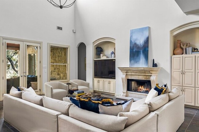 Building Photo - 5902 Saratoga Cove