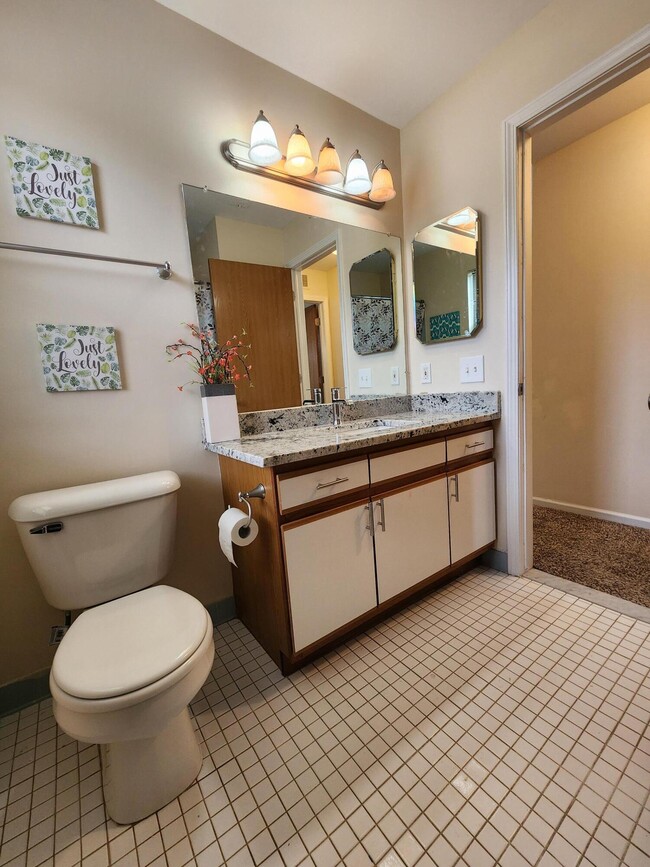 Building Photo - 42722 Lilley Pointe Dr