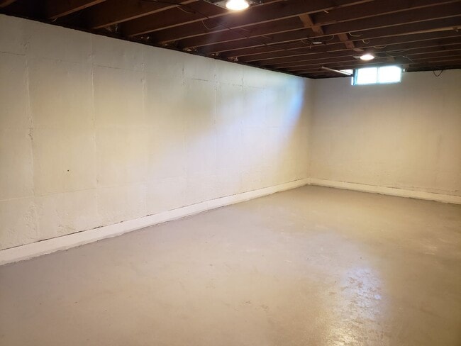 Building Photo - 3 bed 1.5 bath single family home in Wausau