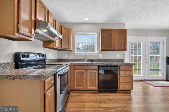 Building Photo - 8813 Francesca Dr