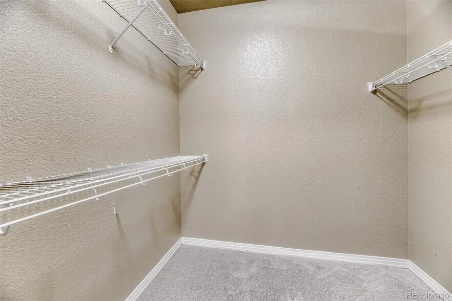 Building Photo - 9319 Amison Cir