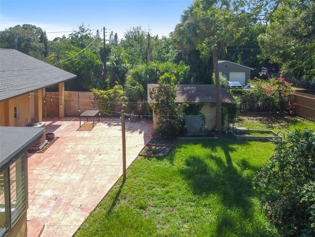 Building Photo - 1925 52nd St S