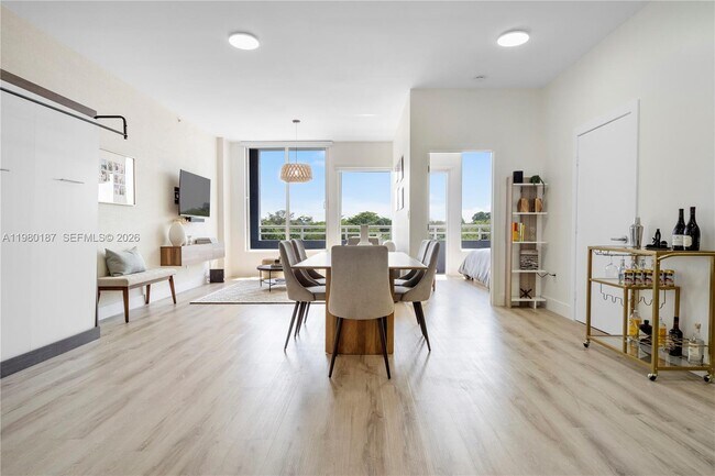 Building Photo - 3250 Grand Ave