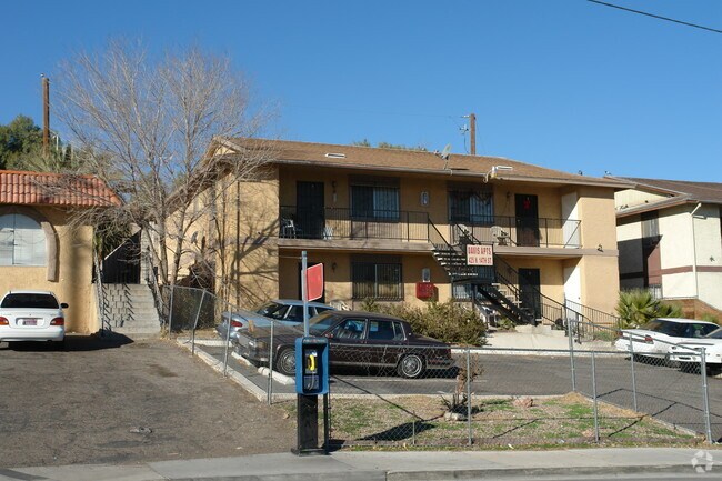 Primary Photo - Davis Apartments