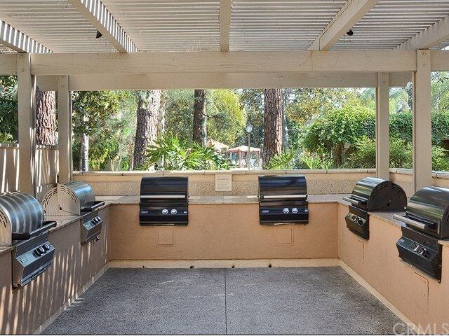 Building Photo - 6240 Randi Ave