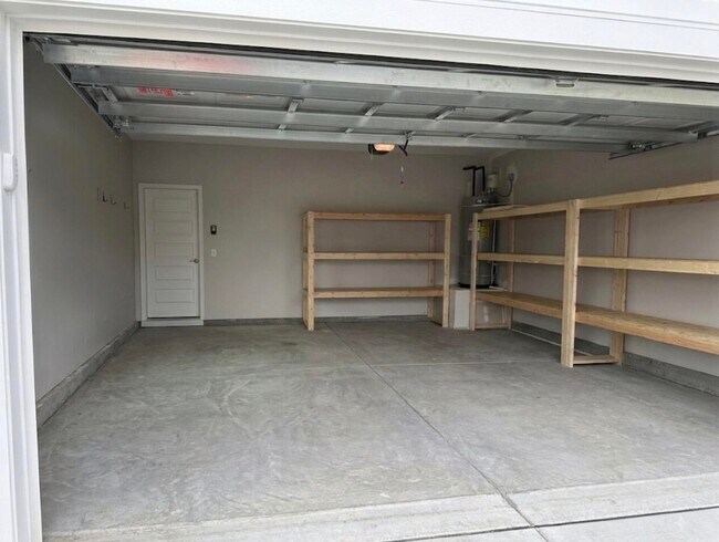 Building Photo - 413 Sea Breeze Wy