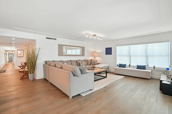 Building Photo - 9517 Gulf Shore Dr