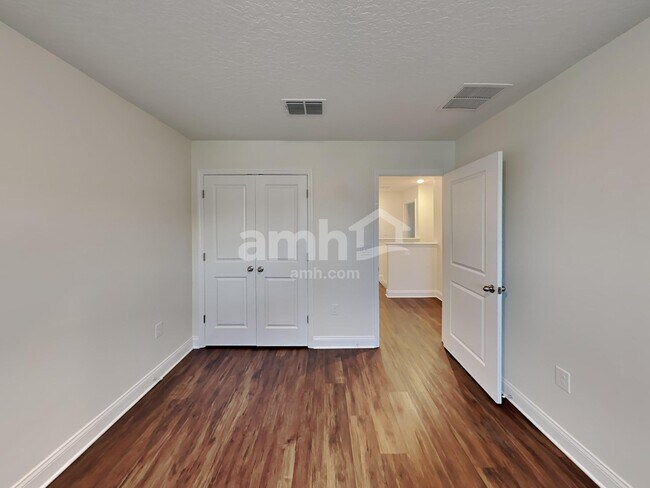 Building Photo - 6107 Little Blf Cir