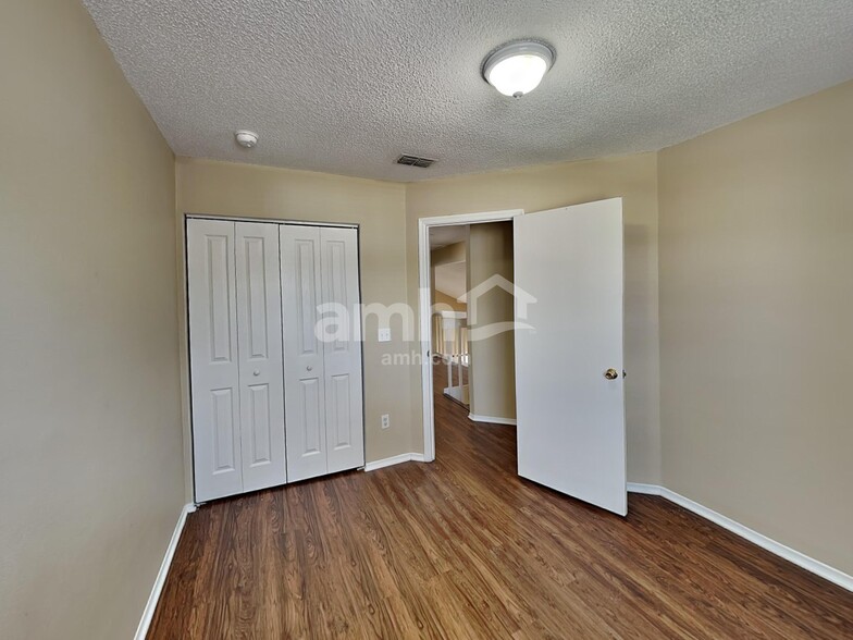 Building Photo - 317 Morning Creek Cir