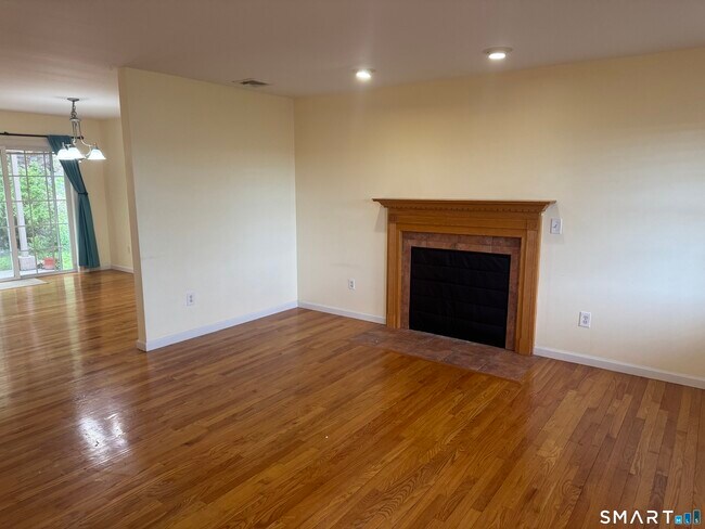 Building Photo - 32 Tyler Hill Rd