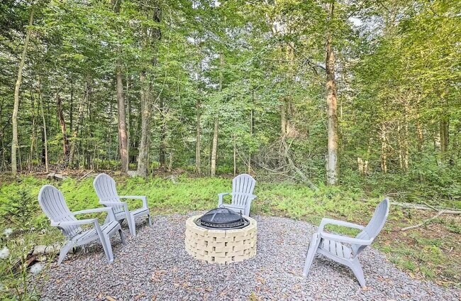 Building Photo - 19 Conservancy Ct