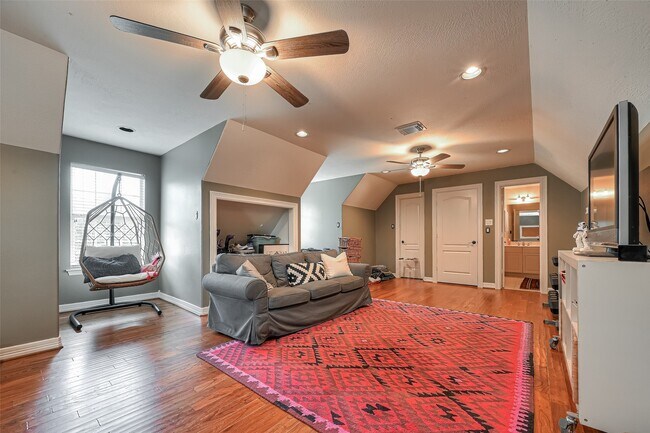 Building Photo - 32515 Westminster Dr