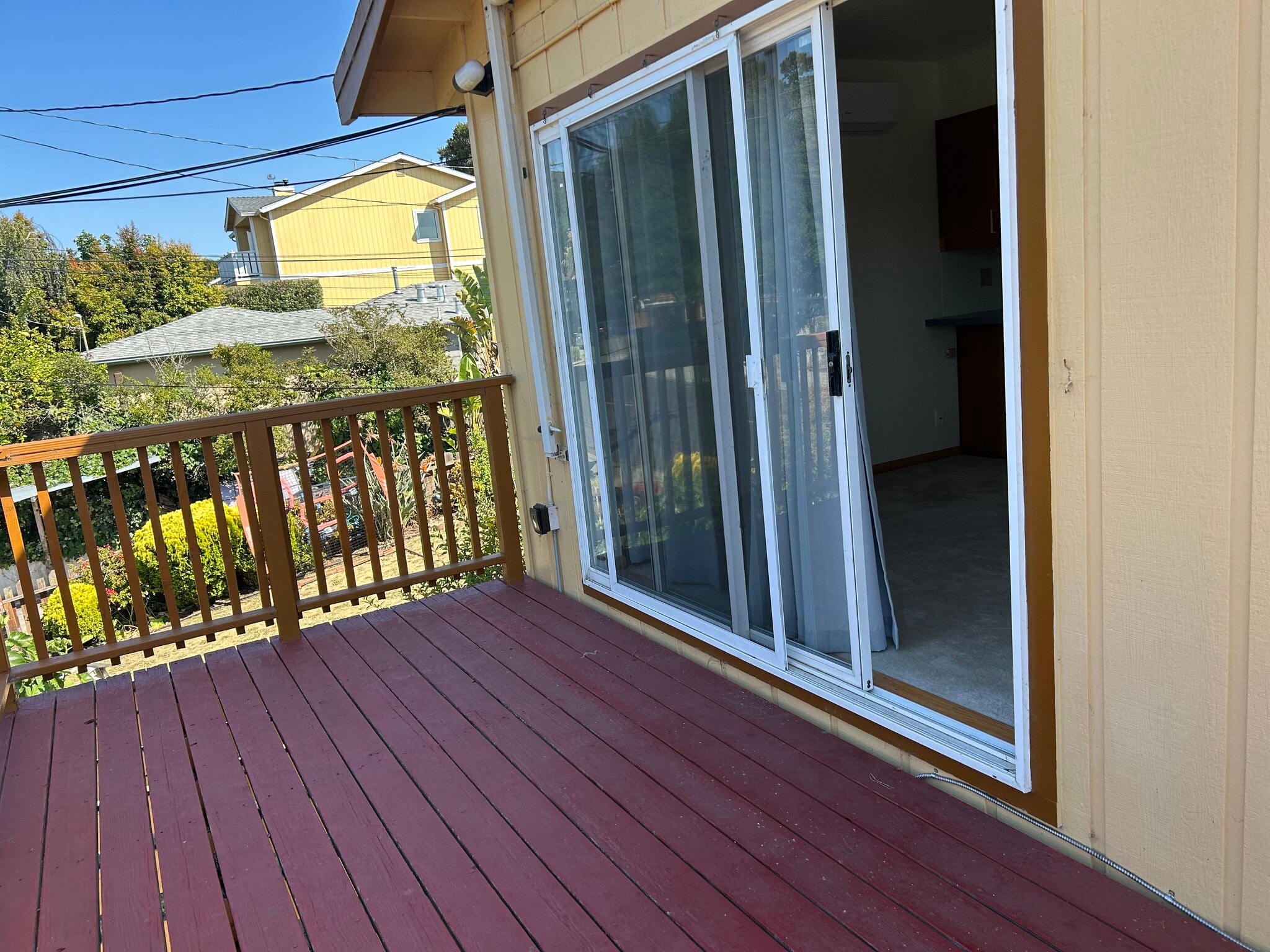 Building Photo - 6104 Bernhard Ave