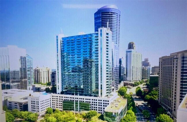 Building Photo - 3324 Peachtree Rd NE