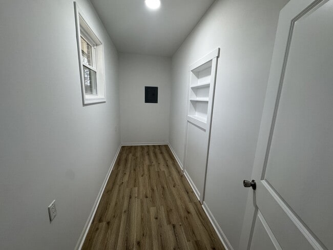 Building Photo - 5332 Hicone Rd