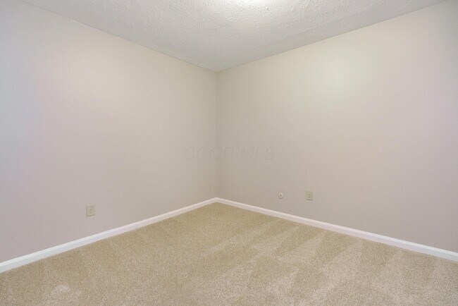 Building Photo - 945 Quay Ave