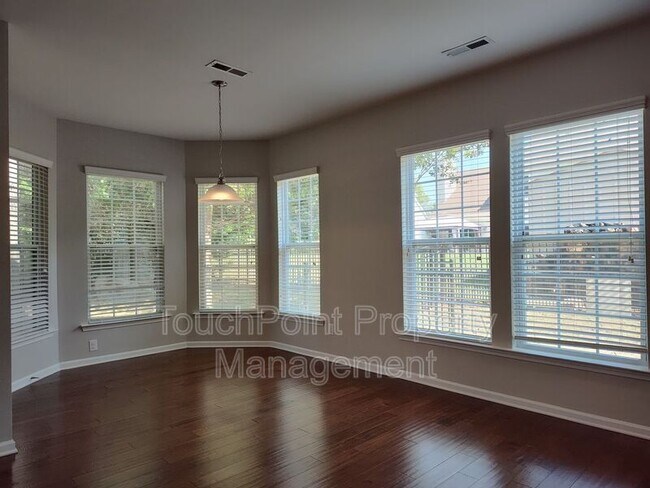 Building Photo - 8611 Burnside Ln