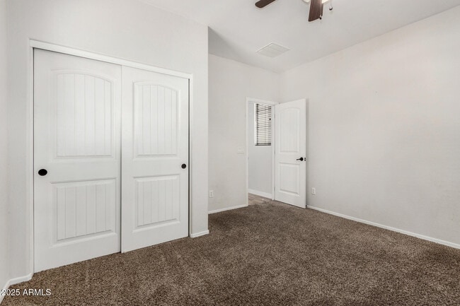 Building Photo - 82 W Aster Dr