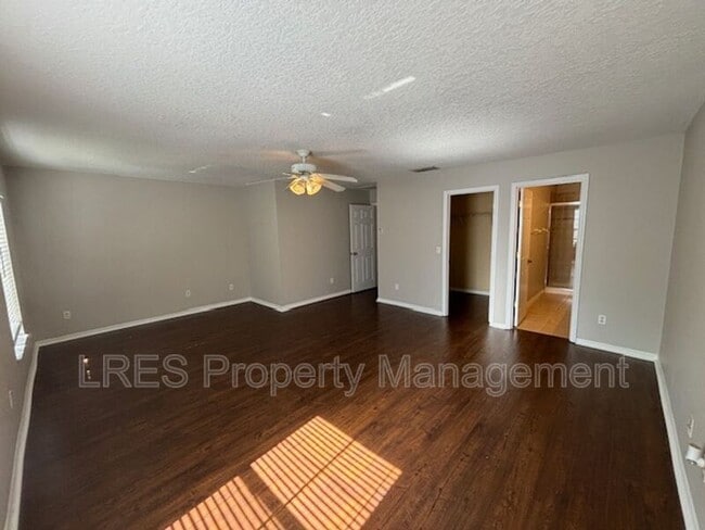 Building Photo - 4331 Aristocrat Point