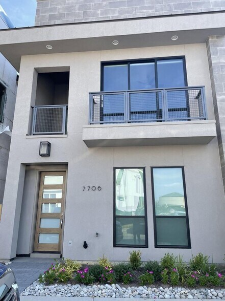 Primary Photo - 7706 Element Ave