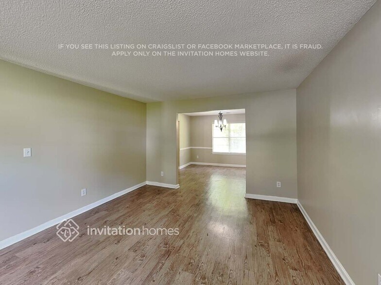 Building Photo - 438 Pecan Wood Cir