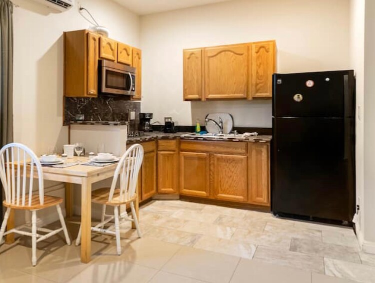 Building Photo - 22972 Crespi St