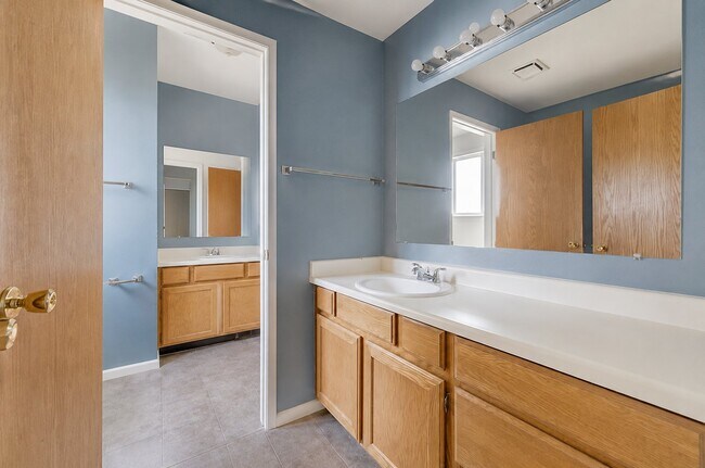 Building Photo - 2930 Dunsmoore Way