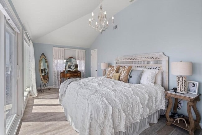 Building Photo - 30 Annapolis Way