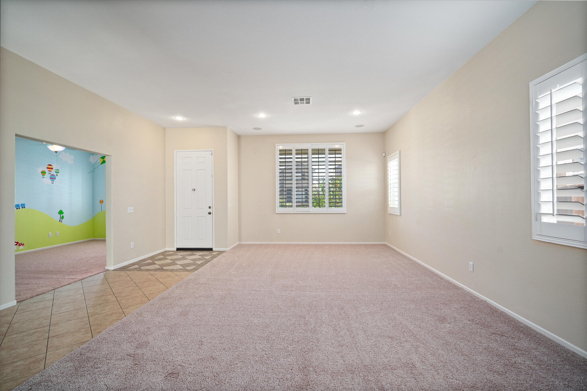 Building Photo - 26426 Mare Ln