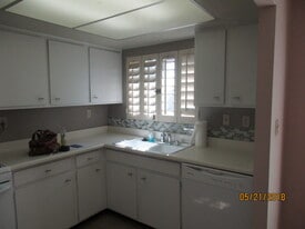 Building Photo - 41945 Largo