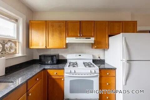 Building Photo - 90 Harriet St