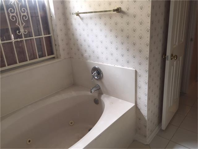 Building Photo - 7622 Tussenda Dr