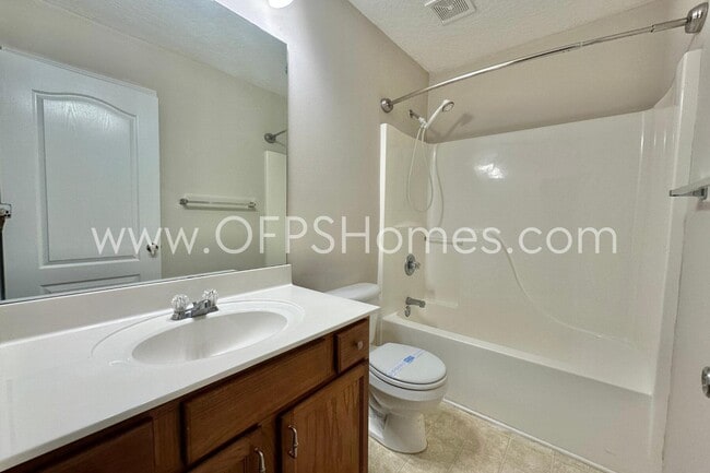 Building Photo - 1816 Shay-Lin Ct