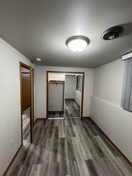 Building Photo - 113 Edwards St