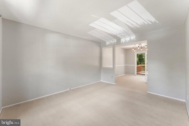 Building Photo - 6014 Martins Landing Ln