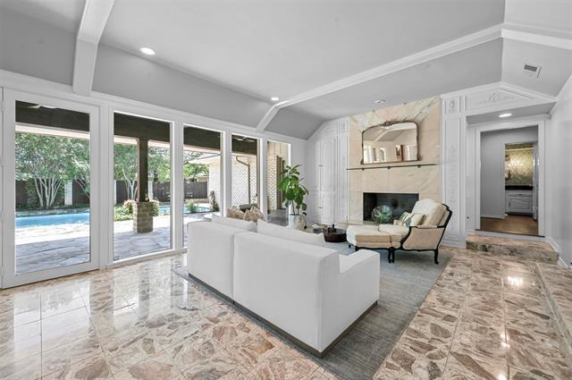 Building Photo - 6938 Pemberton Dr