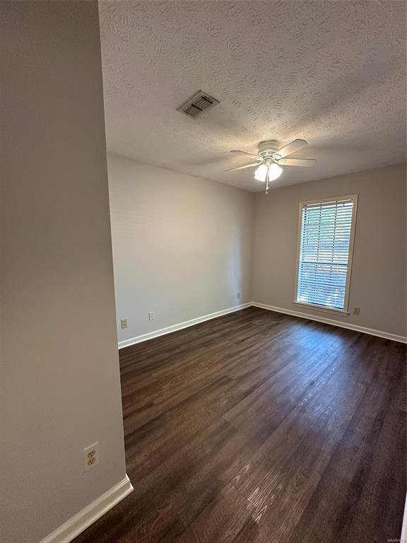 Building Photo - 7204 Brampton Ln