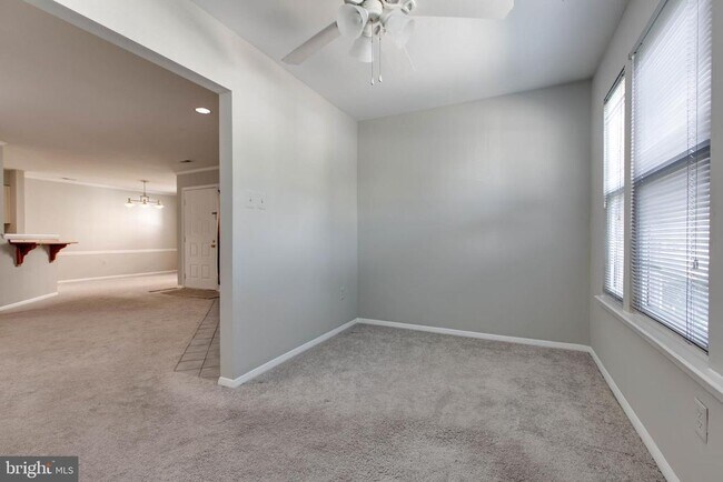 Building Photo - 7764 Mayfair Cir