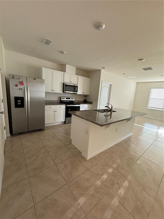 Building Photo - 3902 Whitney Wy