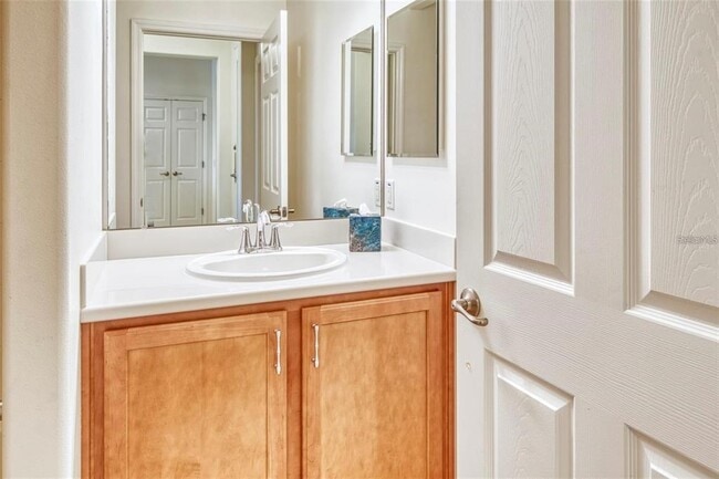 Building Photo - 2310 Palm Tree Dr