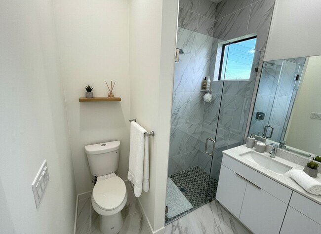 Building Photo - 1247 Kismet Pkwy