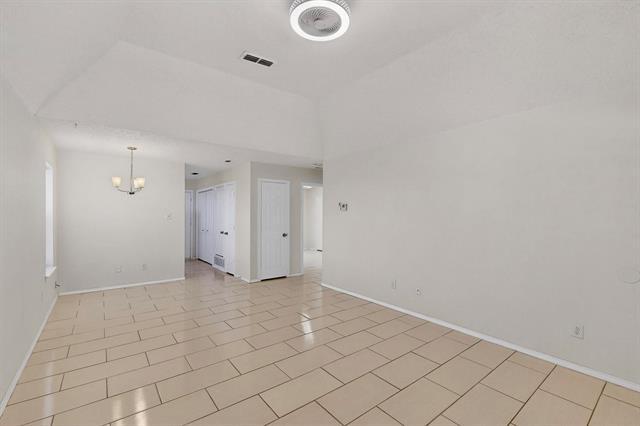 Building Photo - 207 W Owens St