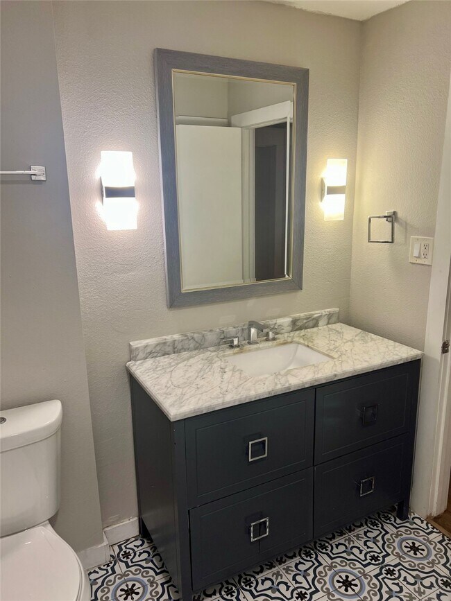 Building Photo - 7151 Neff St