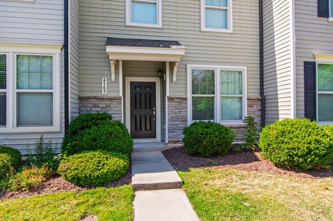 Building Photo - 4509 Middletown Dr