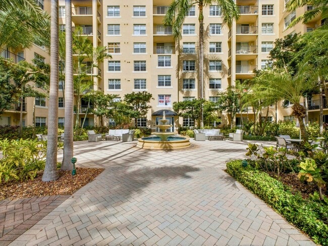 Building Photo - 1801 N Flagler Dr