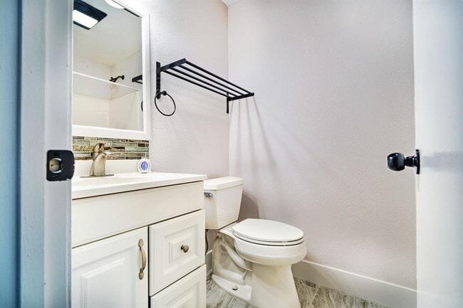 Building Photo - 1606 NW 22nd St