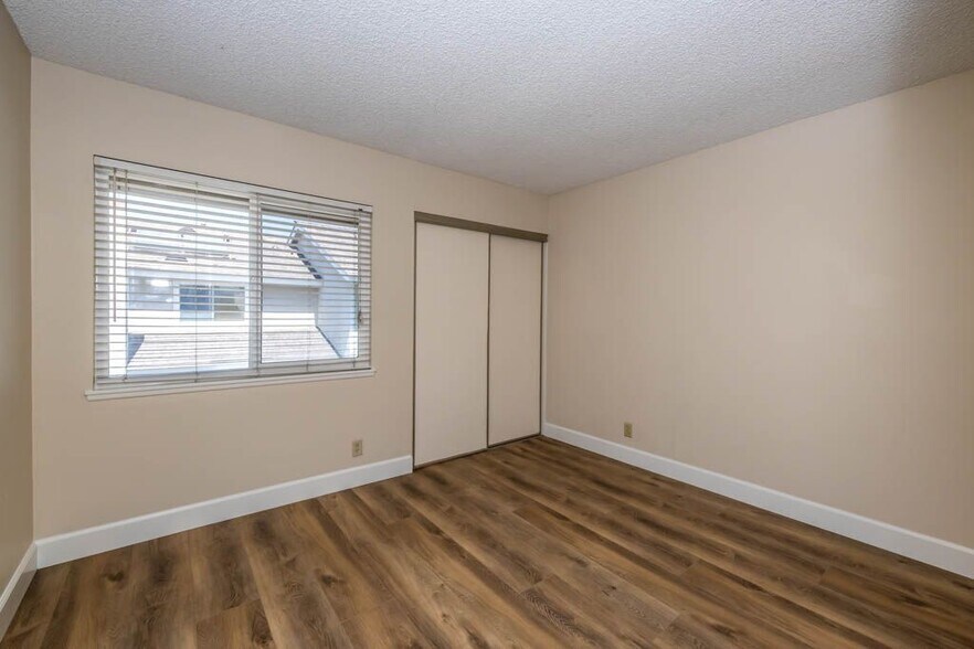 Building Photo - 21 Ashbrook